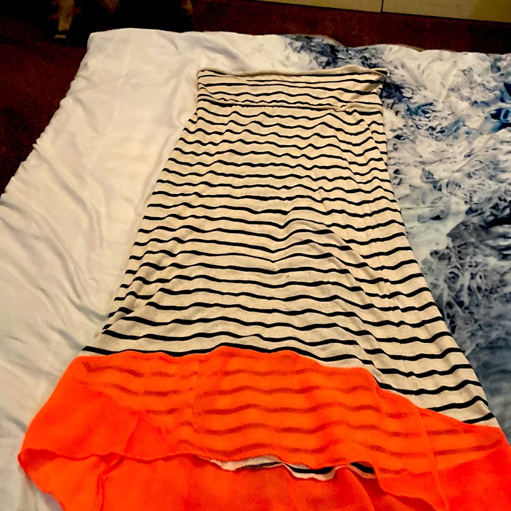 Stripes long skirt